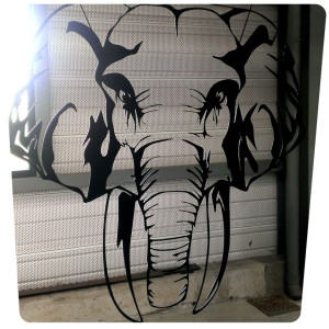 decoration elephant creation benjamin evano peinture sur acier ile de ré