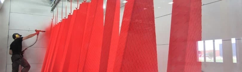 thermolaquage peinture escalier rouge metal acier galvanise la rochelle ile de ré oleron rochefort saintes royan 17