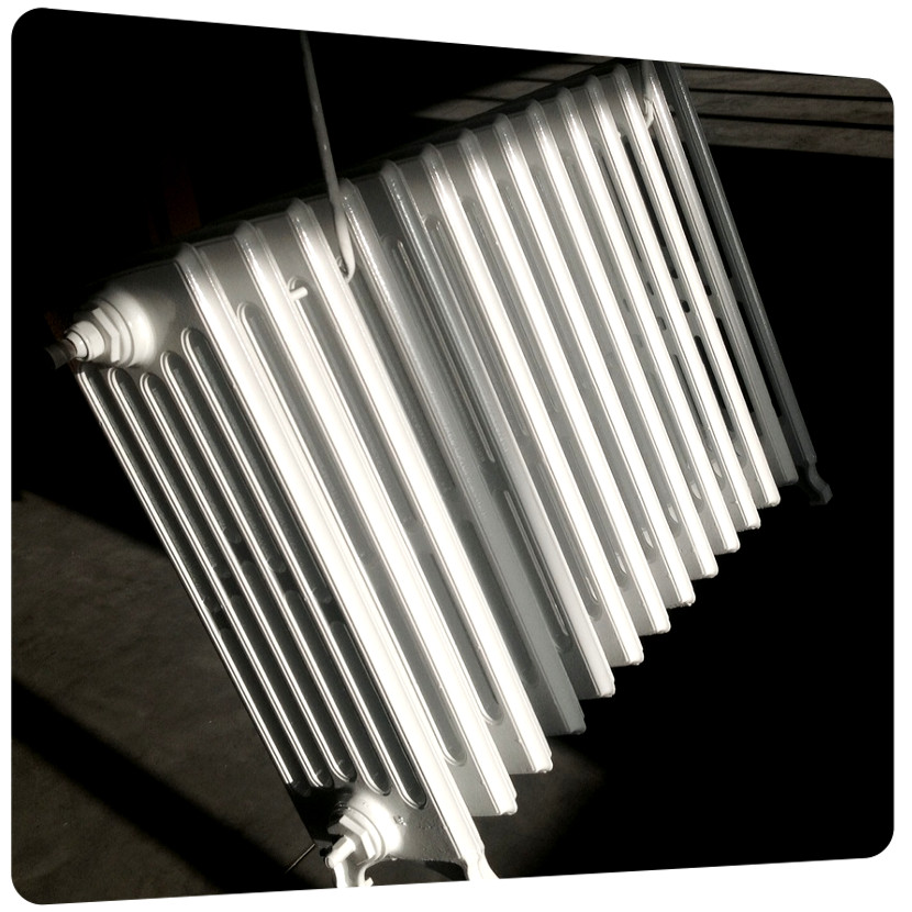 peinture blanche sur radiateur fonte