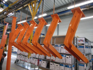 pièces industrielles peinture a l'accroche