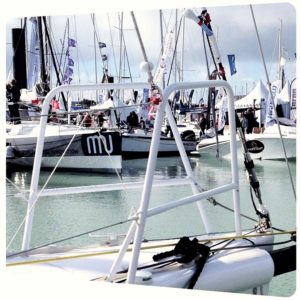 grand-pavois-pièces-nautique-la-rochelle-17-laquage-personnaliser-couleur-balcon-blanc