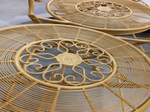 table salon de jardin sunny gold dore peinture thermo charente maritime