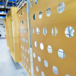 toles peforees habillage immeuble teinte or antu akzonobel